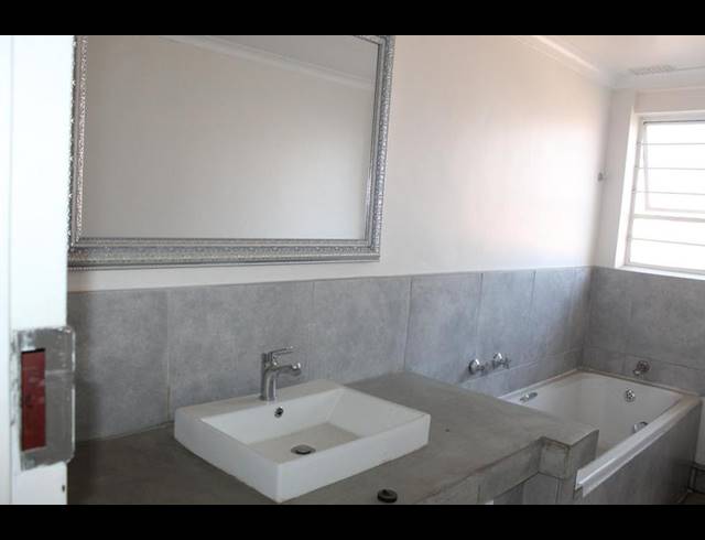 4 BEDROOM PROPERTY TO RENT IN SANDOWN ESTATE